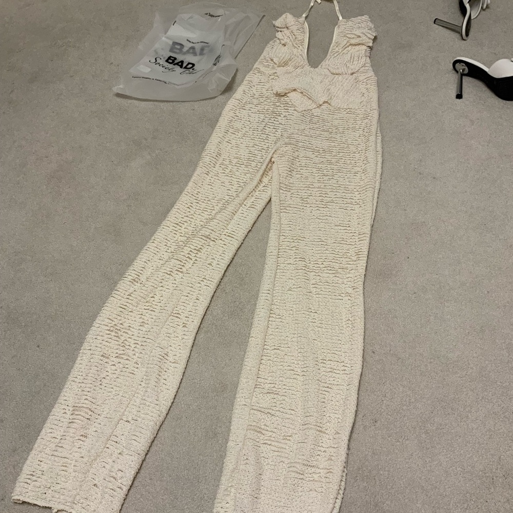 BEIGE JUMPER SUPER SEXY